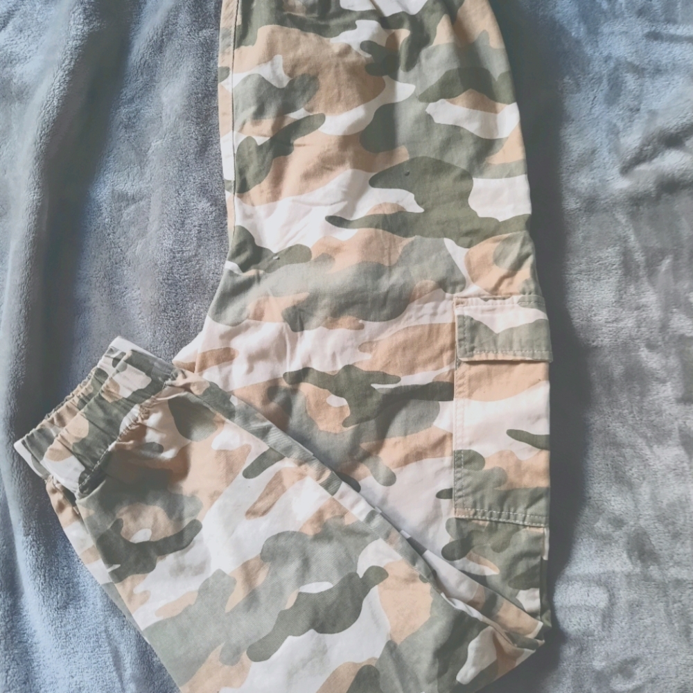 Cargo pants